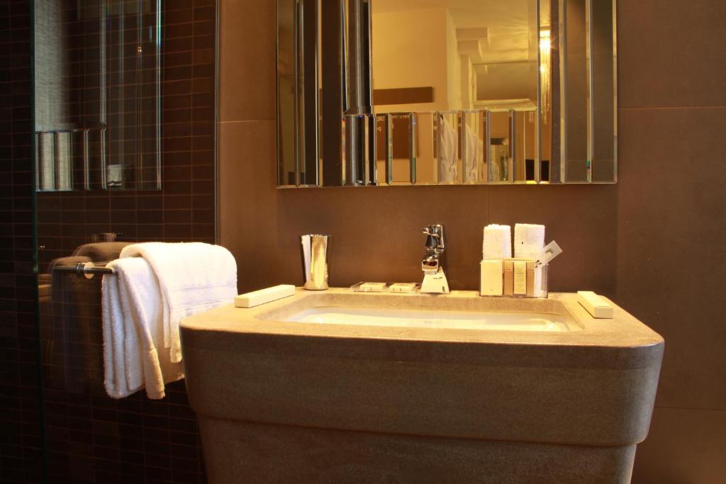 Balneum Boutique Hotel & B&B Баньо-ди-Романья Экстерьер фото